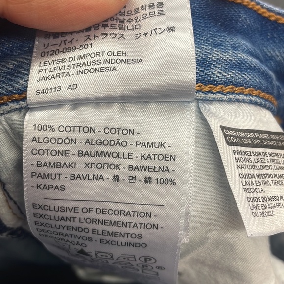 Levi’s Quality Premium Wedgie Denim Jeans - Picture 9 of 9